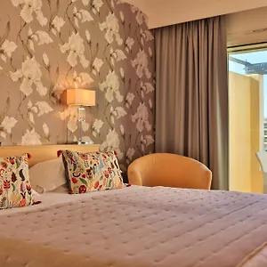Le Petit Hotel Sainte-Maxime